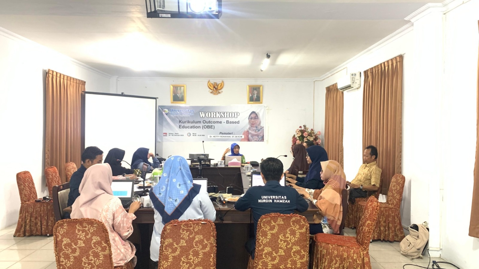 Kampus Terbaik di Jambi : UNH Mengadakan Workshop Outcome - Based Education (OBE)