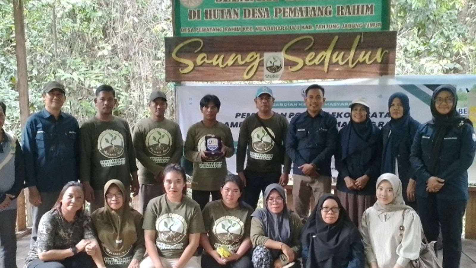 Community Service Activity with the Tourism Awareness Group (Pokdarwis) of Pematang Rahim Village